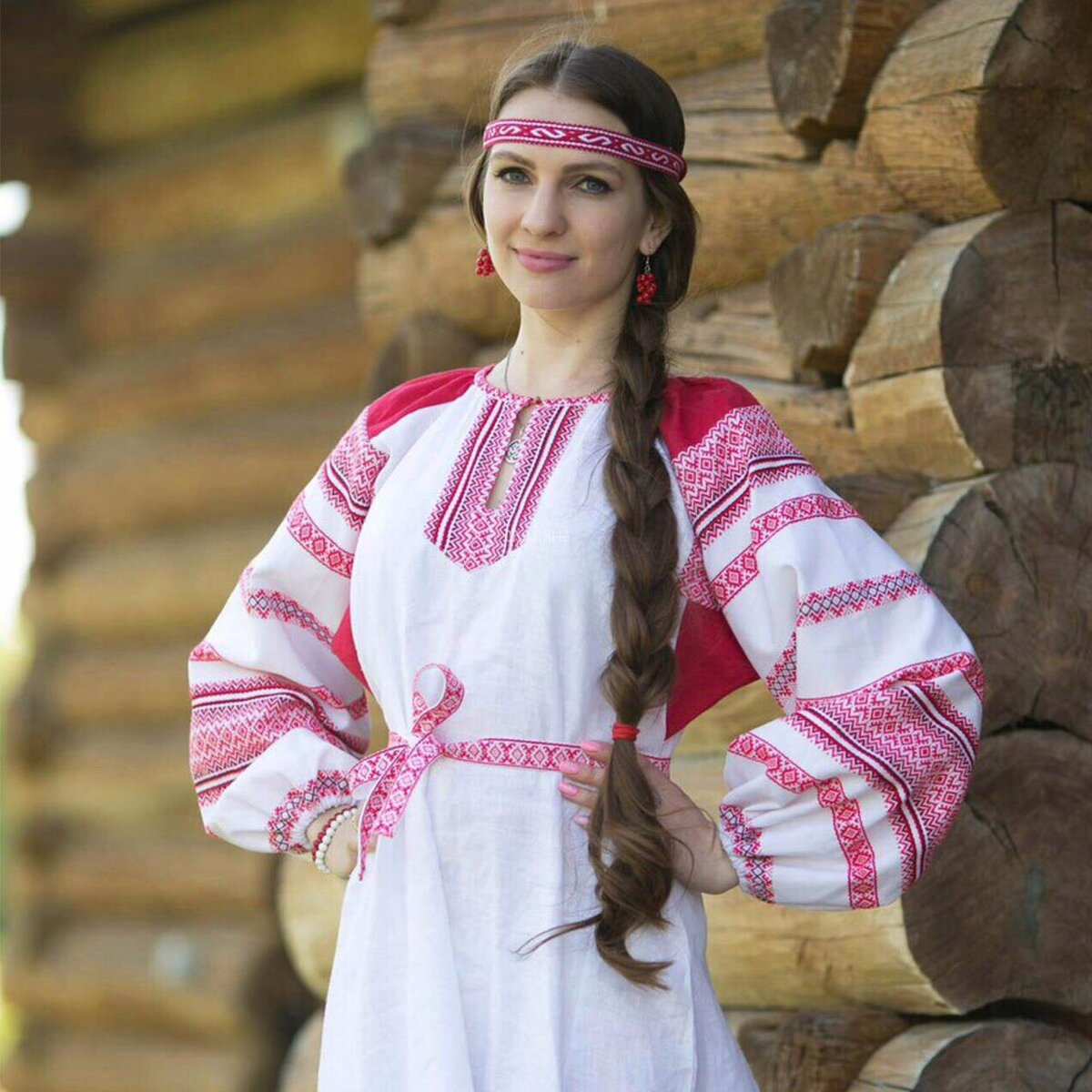 Girls in Slavic costumes in Malabo