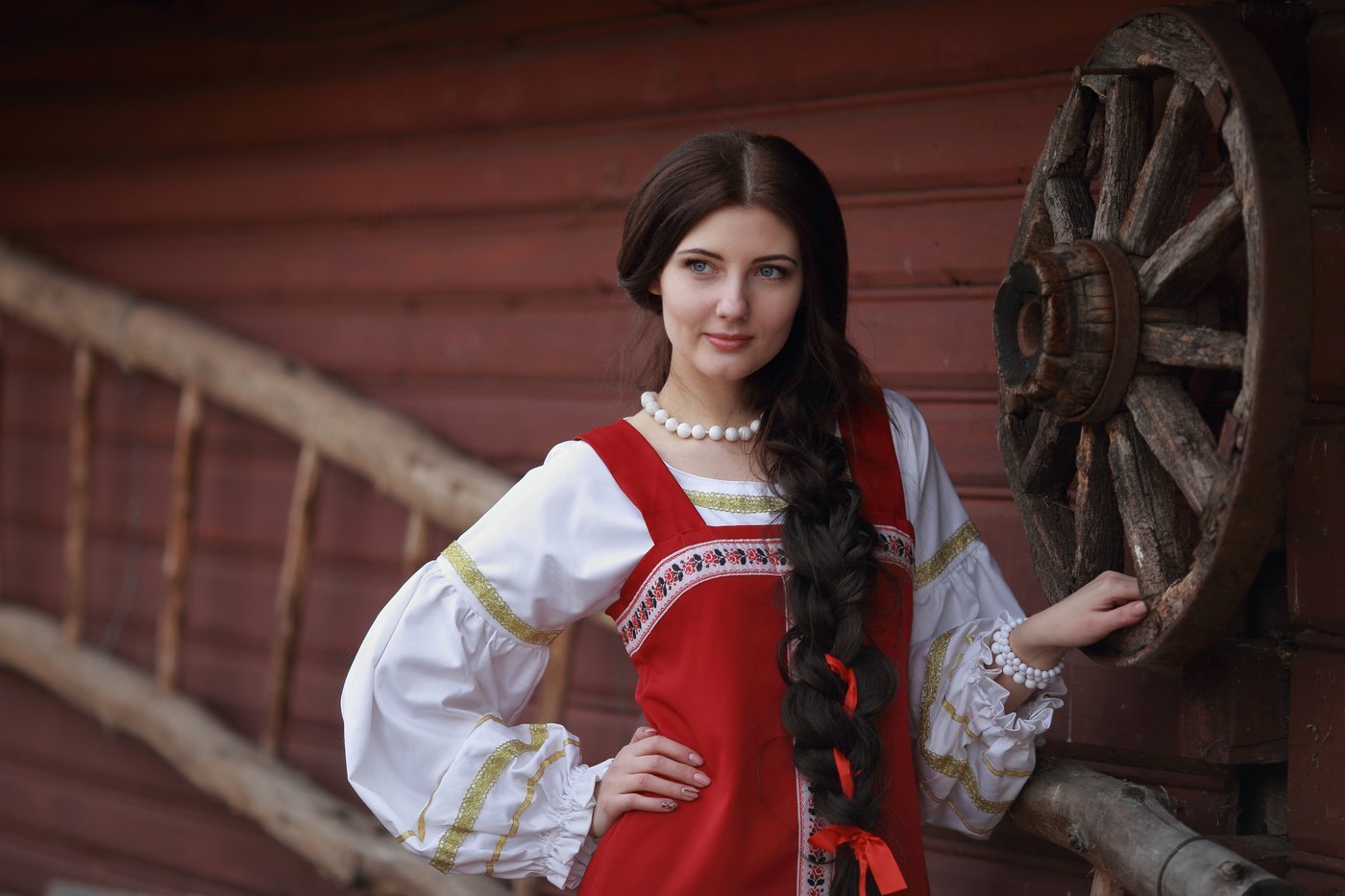 Girls in Slavic costumes in Malabo