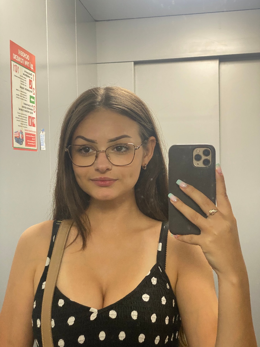 Sexy model Stacy in Malabo